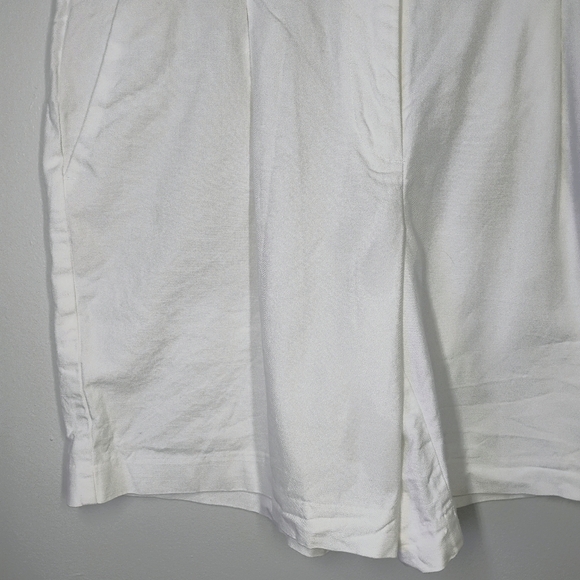 LOFT Peyton Trouser Shorts Womens 4 White Pleated 7" Inseam Mature Sophisticated - Picture 3 of 16